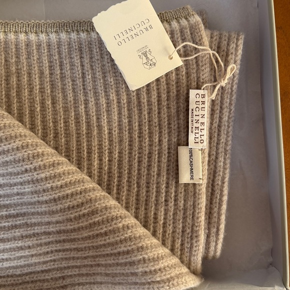 NEW / BRUNELLO CUCINELLI 100% Cashmere Hat & Scarf / Beige & Gold - Picture 4 of 5